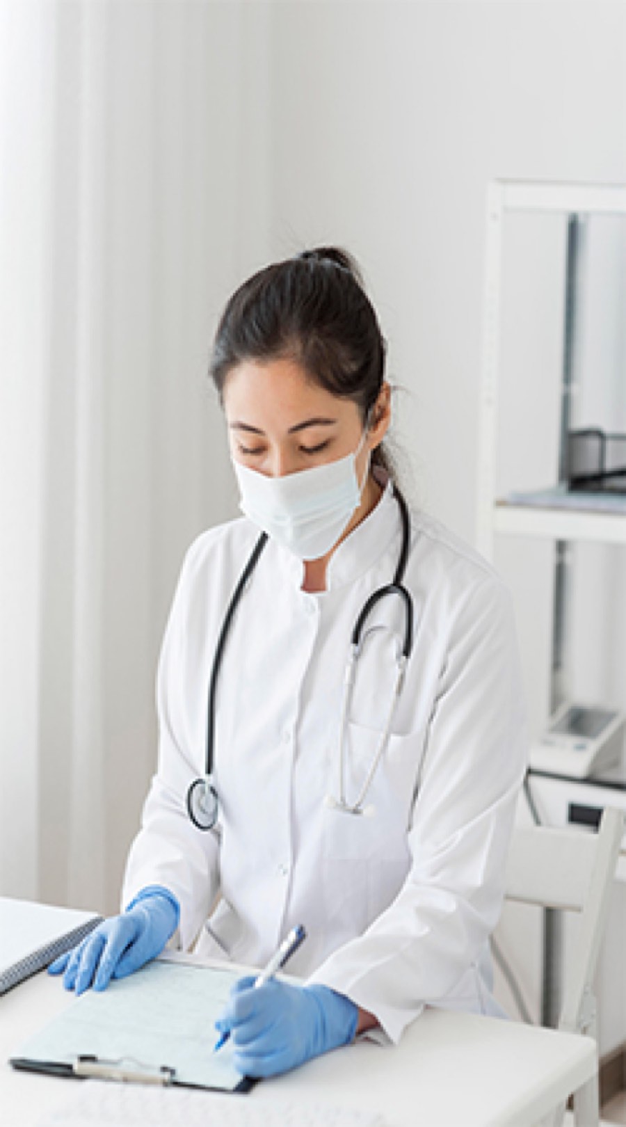 Doctor at Shri Krishna Lifeline